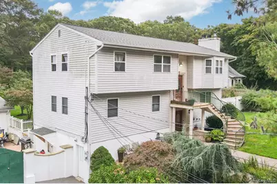 129 Berkshire Drive, Farmingville, NY 11738 - Photo 3