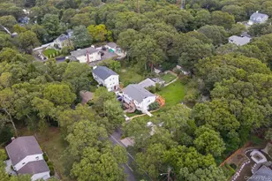 129 Berkshire Dr, Farmingville, NY 11738 - Photo 7