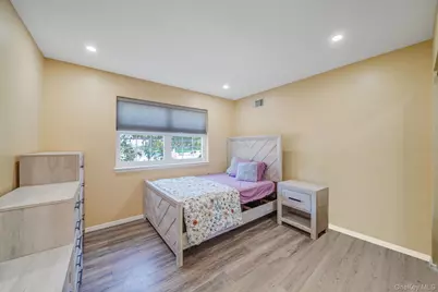 27 Huntingdale Way, Middle Island, NY 11953 - Photo 23