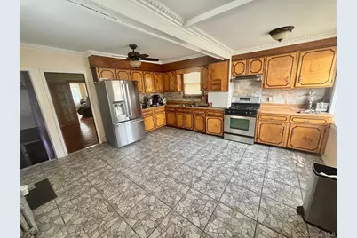 13515 243rd Street, Rosedale, NY 11422 - Photo 5