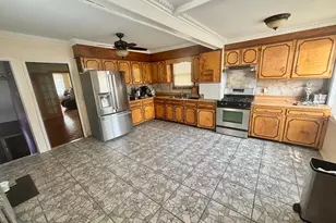 135-15 243rd St, Rosedale, NY 11422 - Photo 5