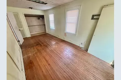 13515 243rd Street, Rosedale, NY 11422 - Photo 7