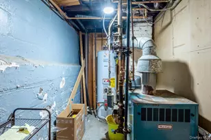 88-19 247th St, Bellerose, NY 11426 - Photo 21