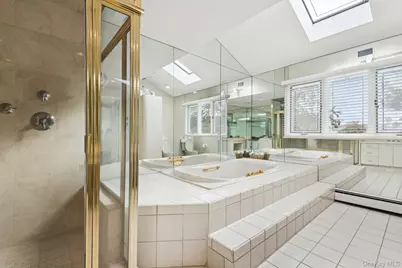 987 S End, Woodmere, NY 11598 - Photo 29