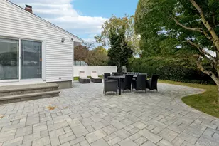 987 South End, Woodmere, NY 11598 - Photo 37