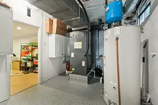 987 South End, Woodmere, NY 11598 - Photo 33