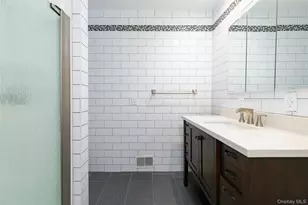 7 Ferris Ln, Poughkeepsie, NY 12601 - Photo 19