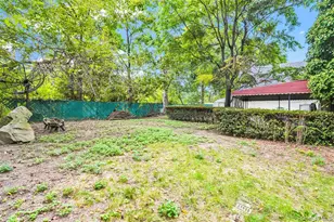 81-26 Austin St, Kew Gardens, NY 11415 - Photo 13