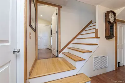 240 Wicks Road, New Suffolk, NY 11956 - Photo 15