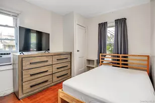 196 S Franklin St, Hempstead, NY 11550 - Photo 9