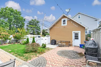 196 S Franklin Street, Hempstead, NY 11550 - Photo 19