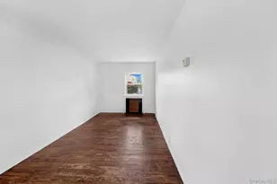 3088 Mullan Pl, Bronx, NY 10465 - Photo 5