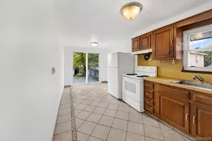 3088 Mullan Pl, Bronx, NY 10465 - Photo 9