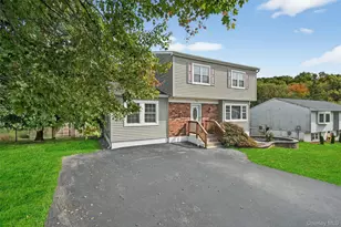 34 Capital Dr, Washingtonville, NY 10992 - Photo 7