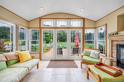 375 Ocean Avenue, Islip, NY 11751 - Photo 13