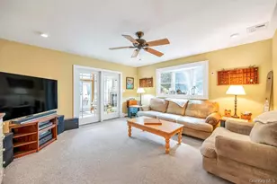 375 Ocean Ave, Islip, NY 11751 - Photo 17