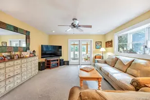 375 Ocean Ave, Islip, NY 11751 - Photo 19