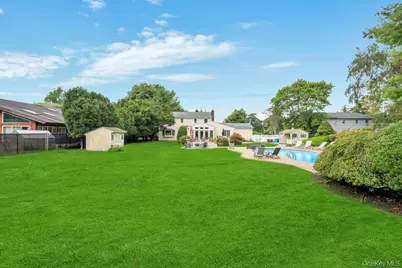 375 Ocean Avenue, Islip, NY 11751 - Photo 31