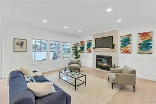 10 Beth Ln, Plainview, NY 11803 - Photo 13