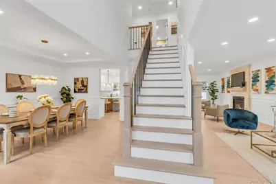 10 Beth Lane, Plainview, NY 11803 - Photo 5