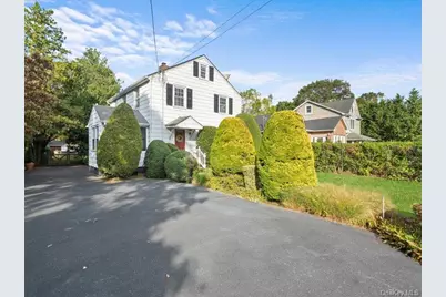 91 Ireland Place, Amityville, NY 11701 - Photo 3