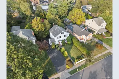 91 Ireland Place, Amityville, NY 11701 - Photo 5