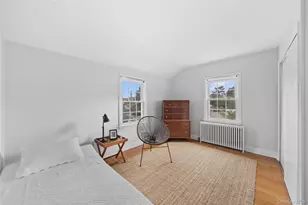 91 Ireland Pl, Amityville, NY 11701 - Photo 21