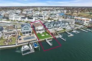 3692 Ocean Ave, Seaford, NY 11783 - Photo 9