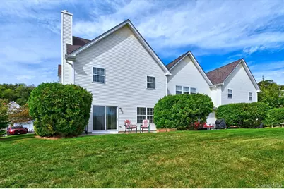315 Erik Drive, Setauket, NY 11733 - Photo 37