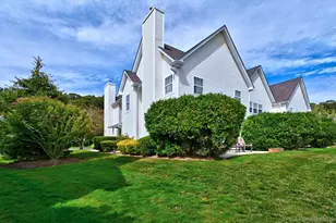 315 Erik Dr, Setauket, NY 11733 - Photo 39