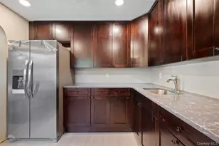 40 Duke St, Deer Park, NY 11729 - Photo 5