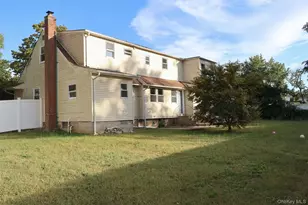 40 Duke St, Deer Park, NY 11729 - Photo 3