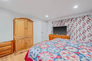 46 W Willow St, Brentwood, NY 11717 - Photo 17