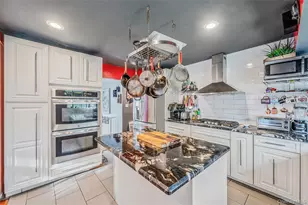 46 W Willow St, Brentwood, NY 11717 - Photo 9