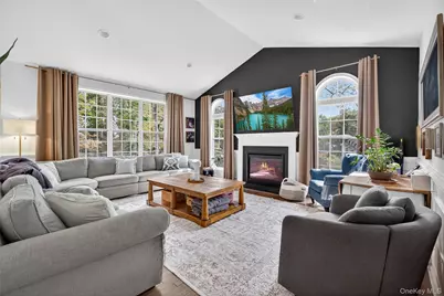 21 W Tilden Place, Hopewell Junction, NY 12533 - Photo 11