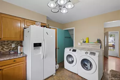 40 Flemming Drive, Newburgh, NY 12550 - Photo 9