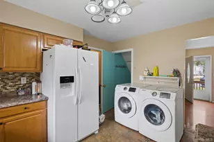 40 Flemming Dr, Newburgh, NY 12550 - Photo 9