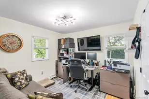 17 Wren Dr, Hauppauge, NY 11788 - Photo 15