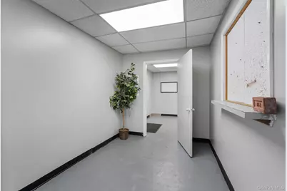 3050 State Route 208, Wallkill, NY 12589 - Photo 11