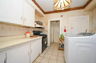 5-98 Beach 19th St, Far Rockaway, NY 11691 - Photo 7