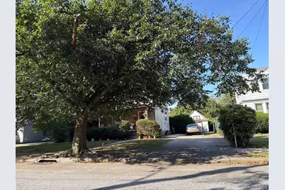 2684 Park Avenue, Baldwin, NY 11510 - Photo 3