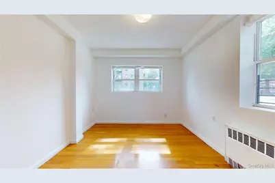 124-01 Hillside Avenue, Kew Gardens, NY 11415 - Photo 27