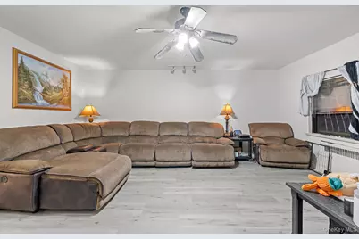 1054 Evergreen Avenue, Bronx, NY 10472 - Photo 19