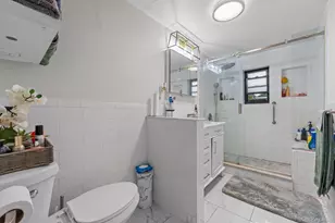 1054 Evergreen Ave, Bronx, NY 10472 - Photo 23