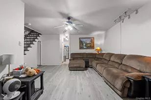 1054 Evergreen Ave, Bronx, NY 10472 - Photo 17