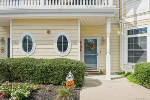 808 Emily Dr, Patchogue, NY 11772 - Photo 3