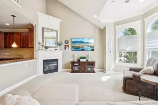 808 Emily Dr, Patchogue, NY 11772 - Photo 7