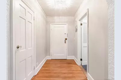 270 Bronxville Road #B43, Bronxville, NY 10708 - Photo 3