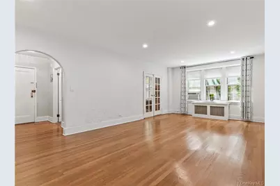 270 Bronxville Road #B43, Bronxville, NY 10708 - Photo 5