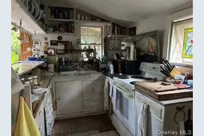 263 East Walk, Cherry Grove, NY 11782 - Photo 5